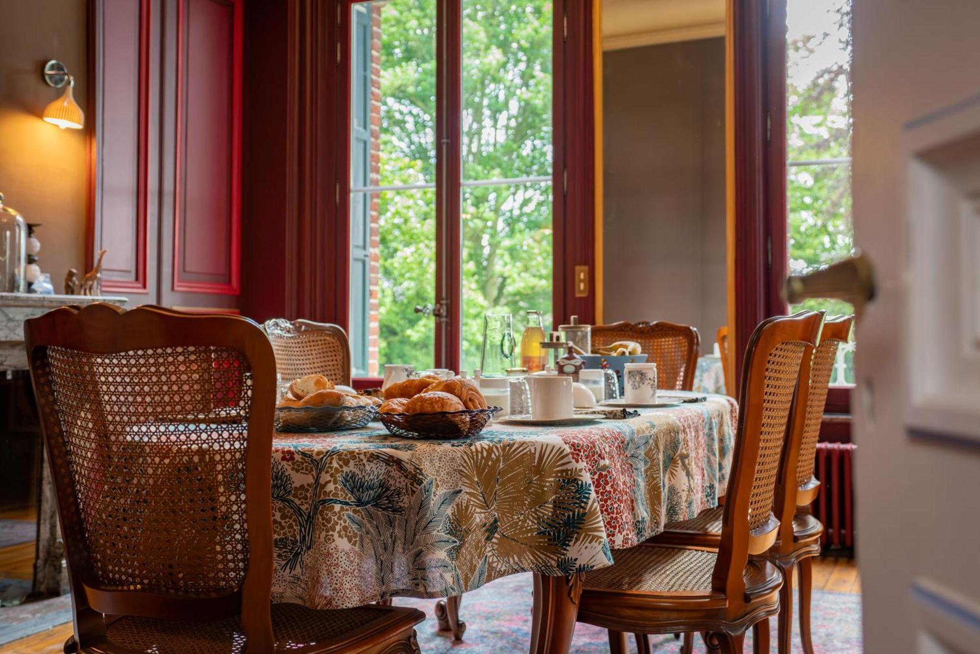 Mille Et Une Feuilles Saint-Martin-Lez-Tatinghem Екстериор снимка